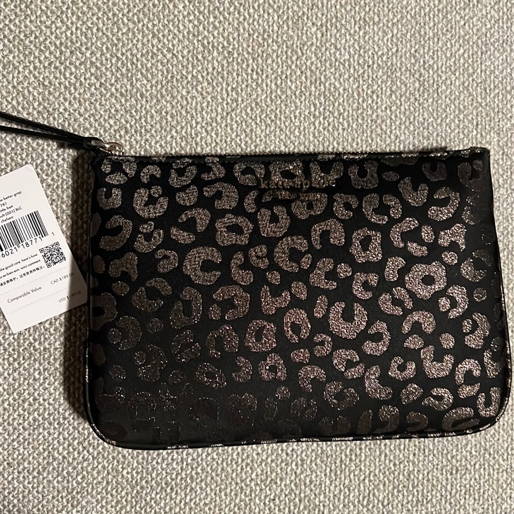 NWT Kate Spade wristlet Chelsea black leopard
